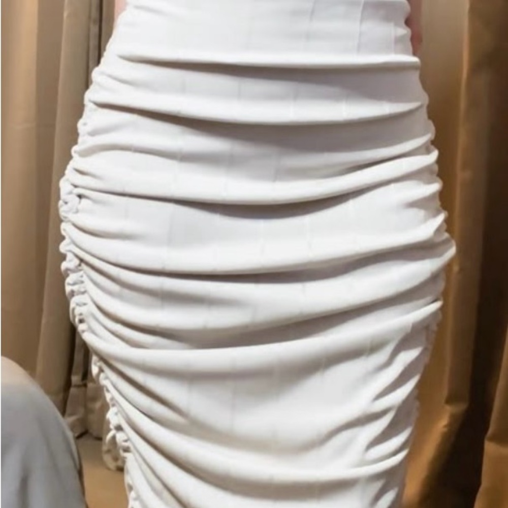 Lulu's White Ruched Pencil Skirt for a Night Out